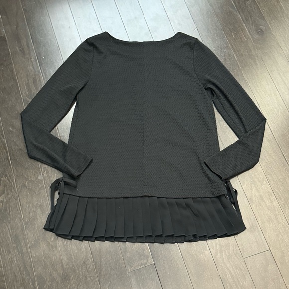 LC Lauren Conrad long sleeved shirt - Picture 4 of 4